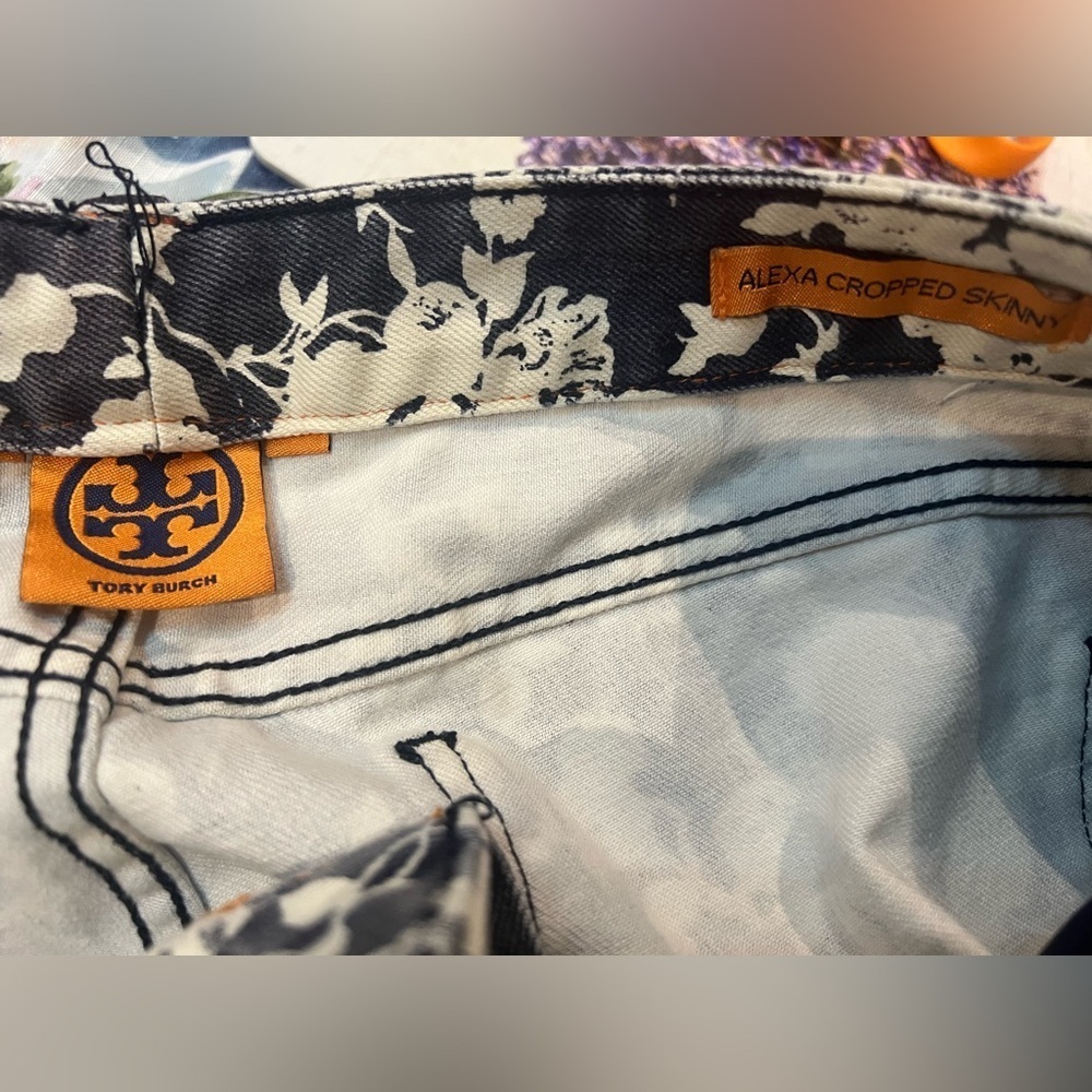 Tory Burch Size 32 Blue White Alexa Floral Mid Rise Cropped Designer Jeans. C043 - Picture 8 of 8